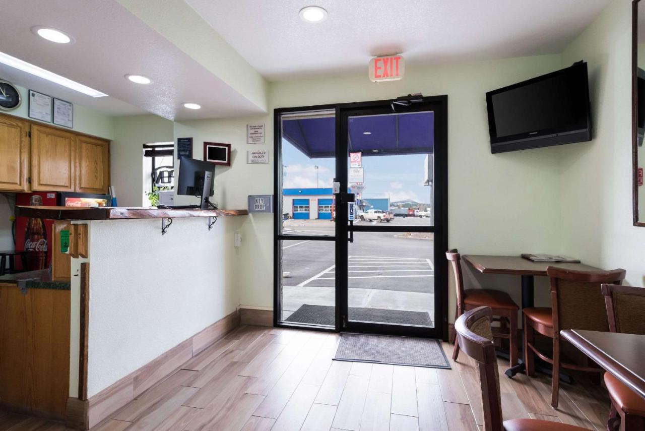 Econo Lodge Inn & Suites Williams - Grand Canyon Area Экстерьер фото