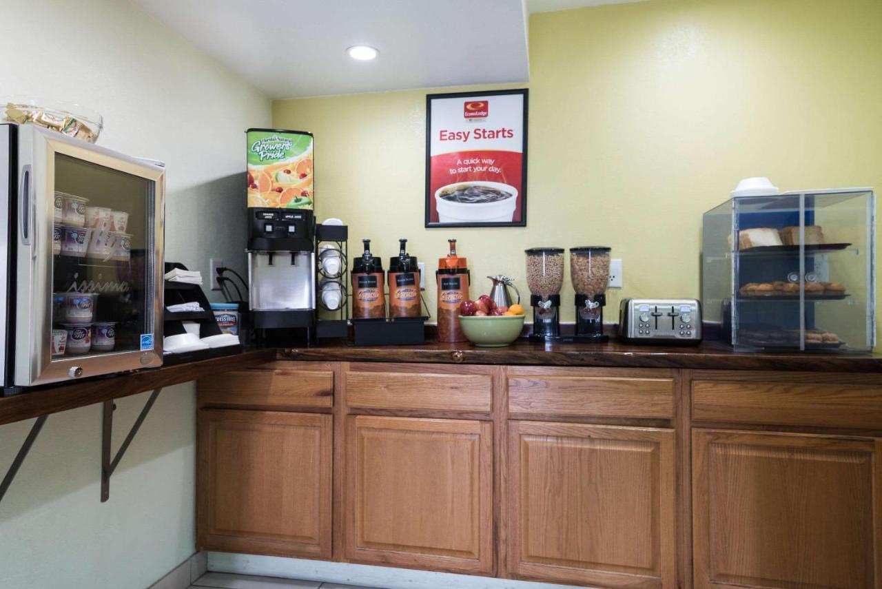 Econo Lodge Inn & Suites Williams - Grand Canyon Area Экстерьер фото