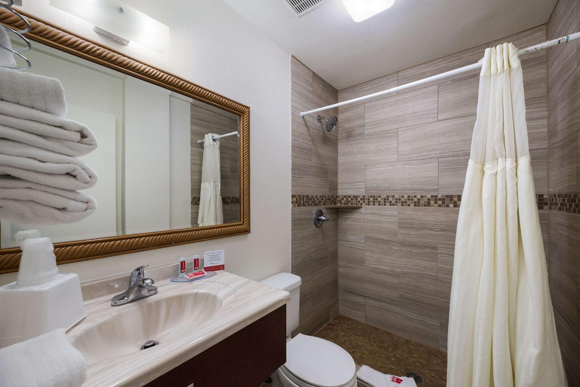 Econo Lodge Inn & Suites Williams - Grand Canyon Area Экстерьер фото