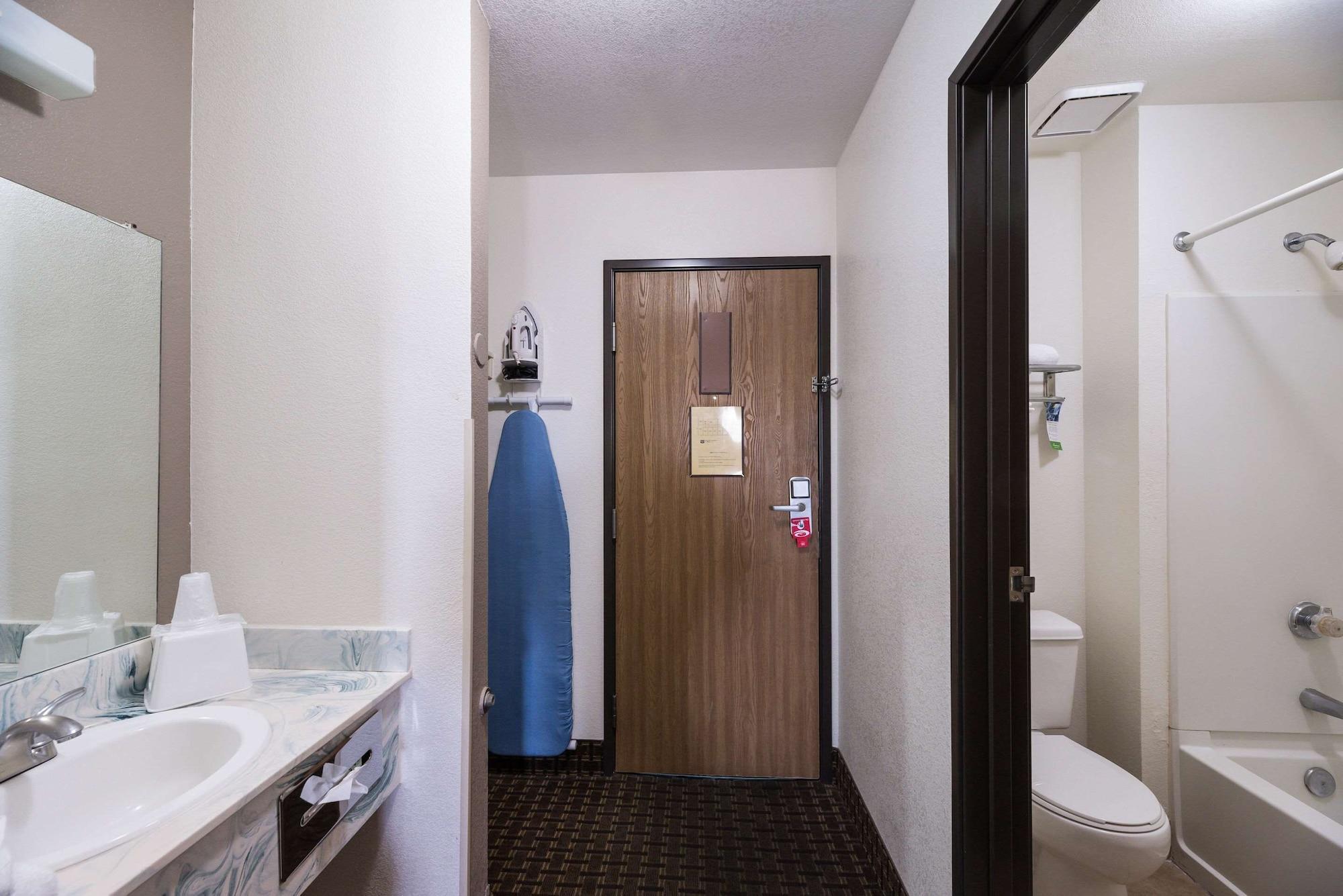 Econo Lodge Inn & Suites Williams - Grand Canyon Area Экстерьер фото