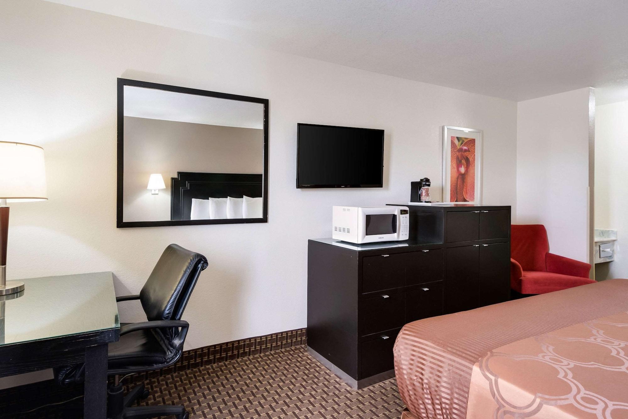 Econo Lodge Inn & Suites Williams - Grand Canyon Area Экстерьер фото