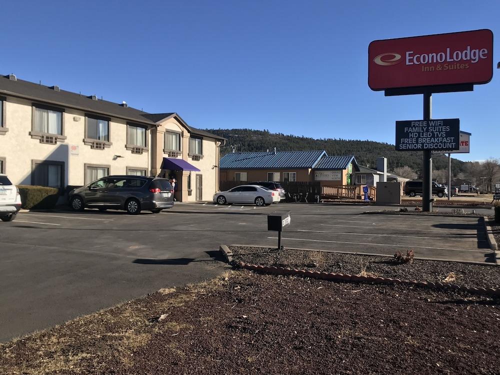 Econo Lodge Inn & Suites Williams - Grand Canyon Area Экстерьер фото