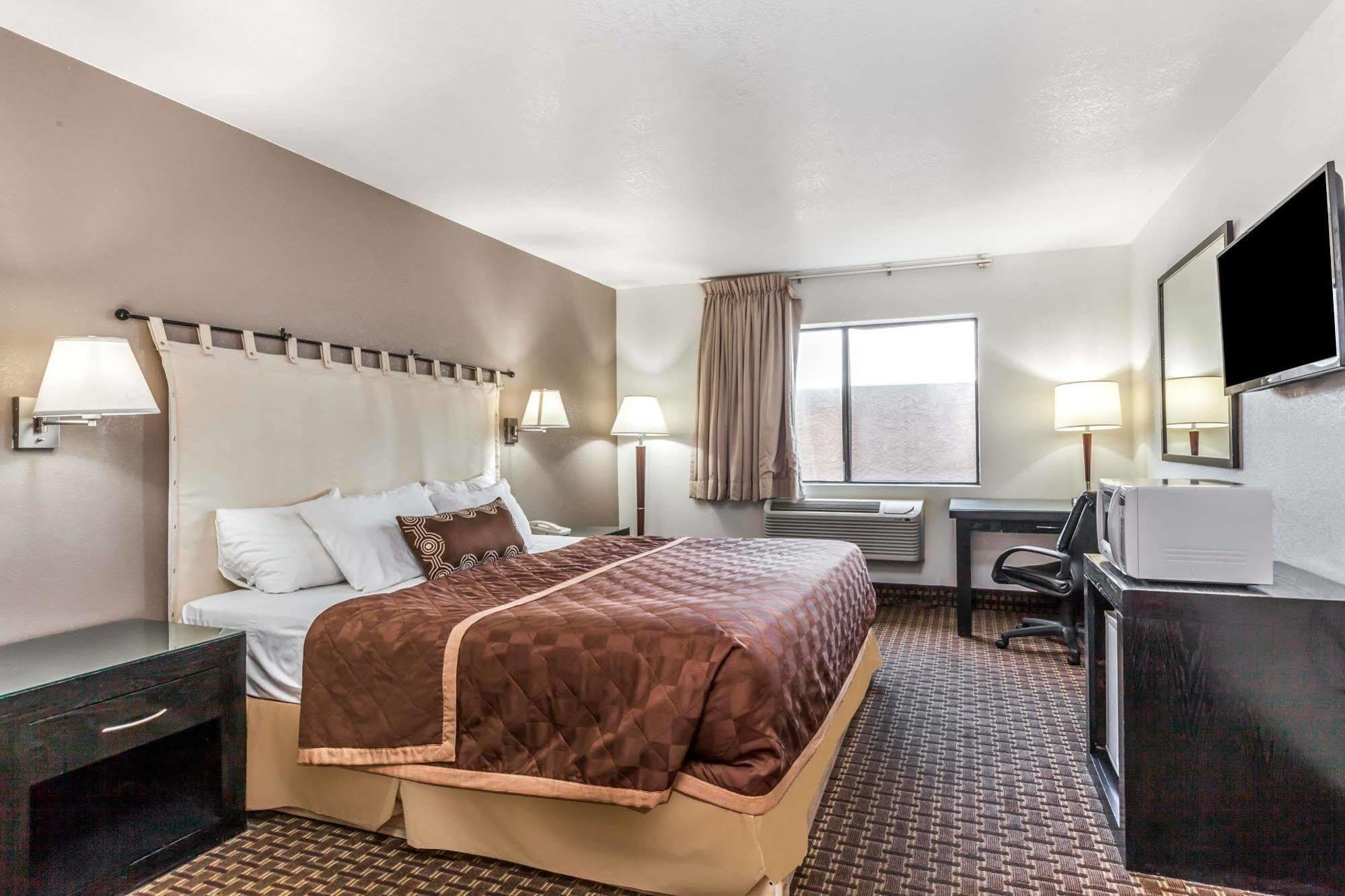 Econo Lodge Inn & Suites Williams - Grand Canyon Area Экстерьер фото