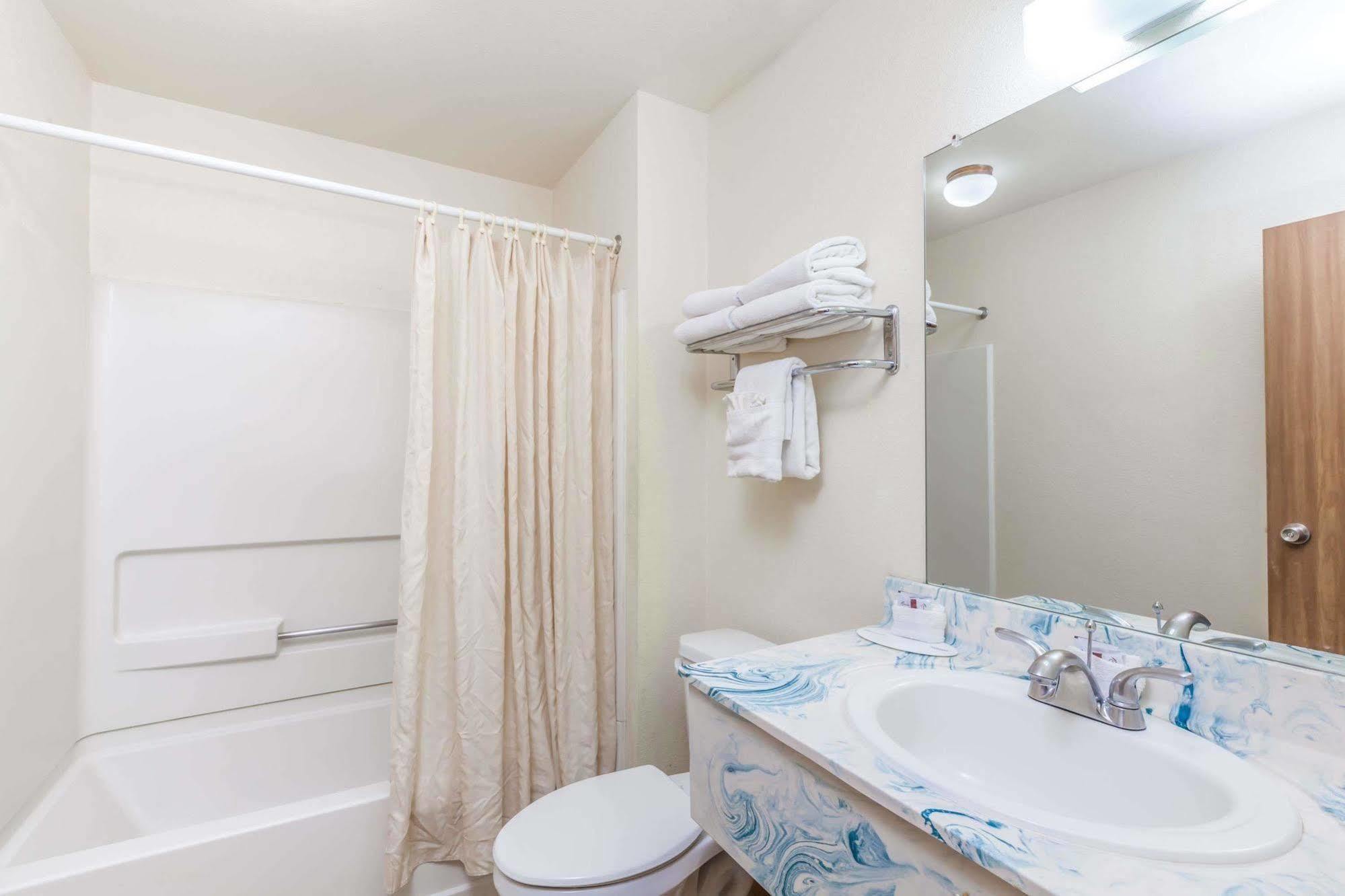Econo Lodge Inn & Suites Williams - Grand Canyon Area Экстерьер фото