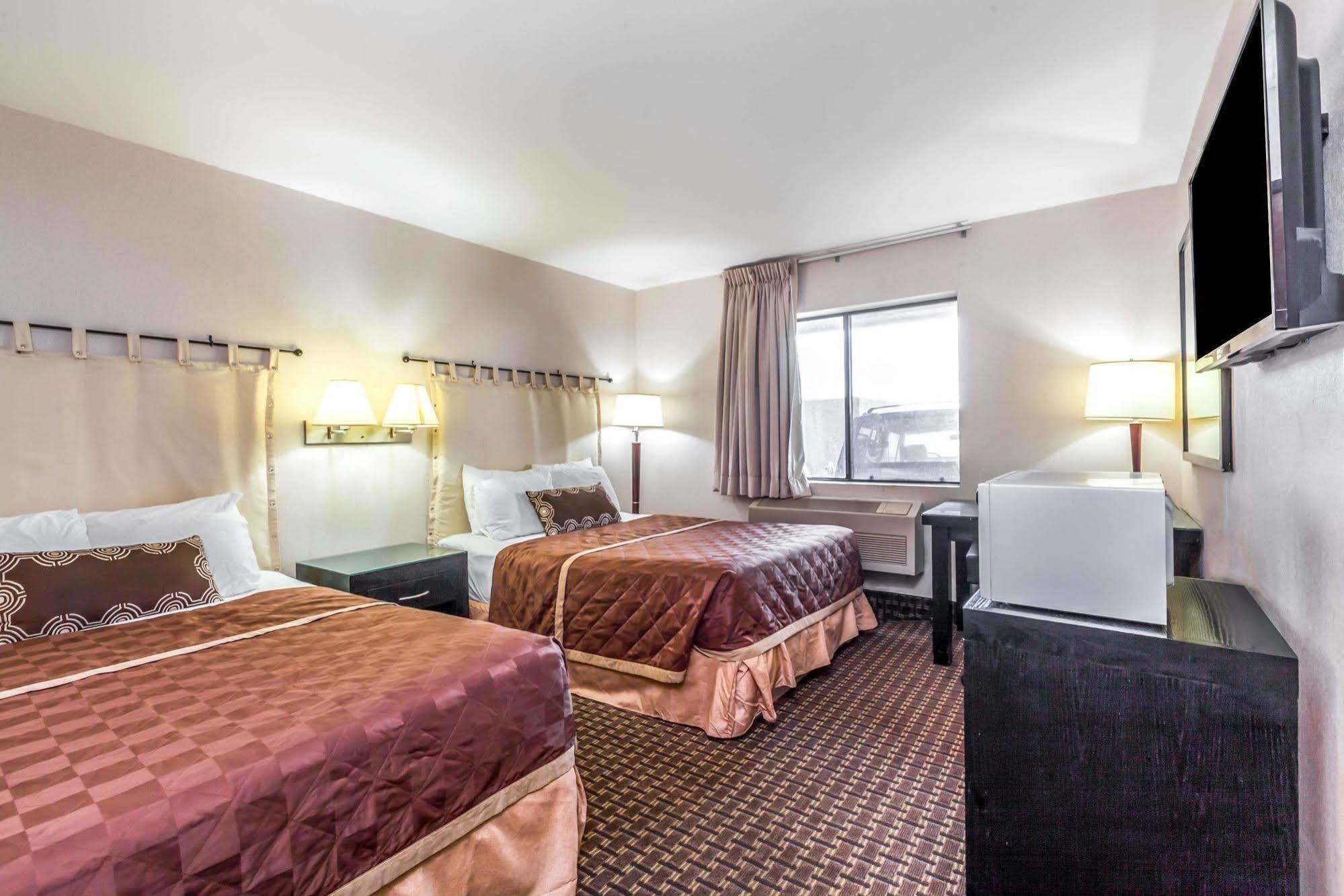 Econo Lodge Inn & Suites Williams - Grand Canyon Area Экстерьер фото